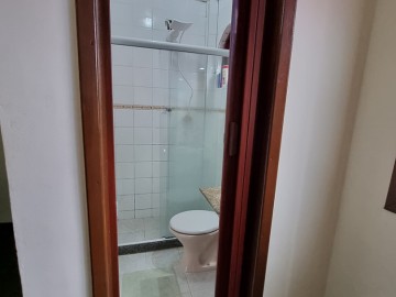 Sute quarto 1 casa dos fundos