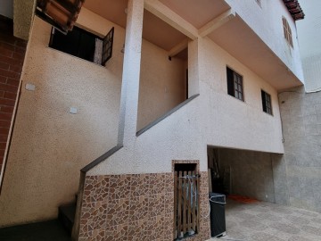 Fachada casa do fundos