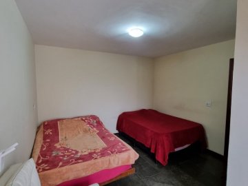 quarto 1 casa dos fundos 